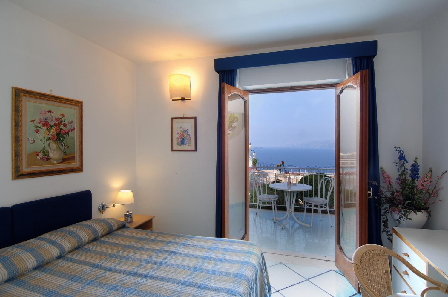 Hotel Le Fioriere Praiano Exteriör bild