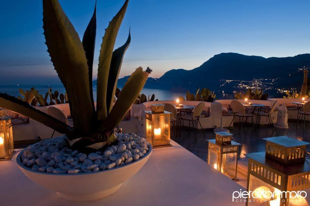 Hotel Le Fioriere Praiano Exteriör bild